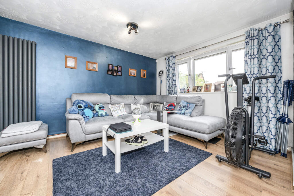 Bevis Close, Dartford, DA2 - View 6