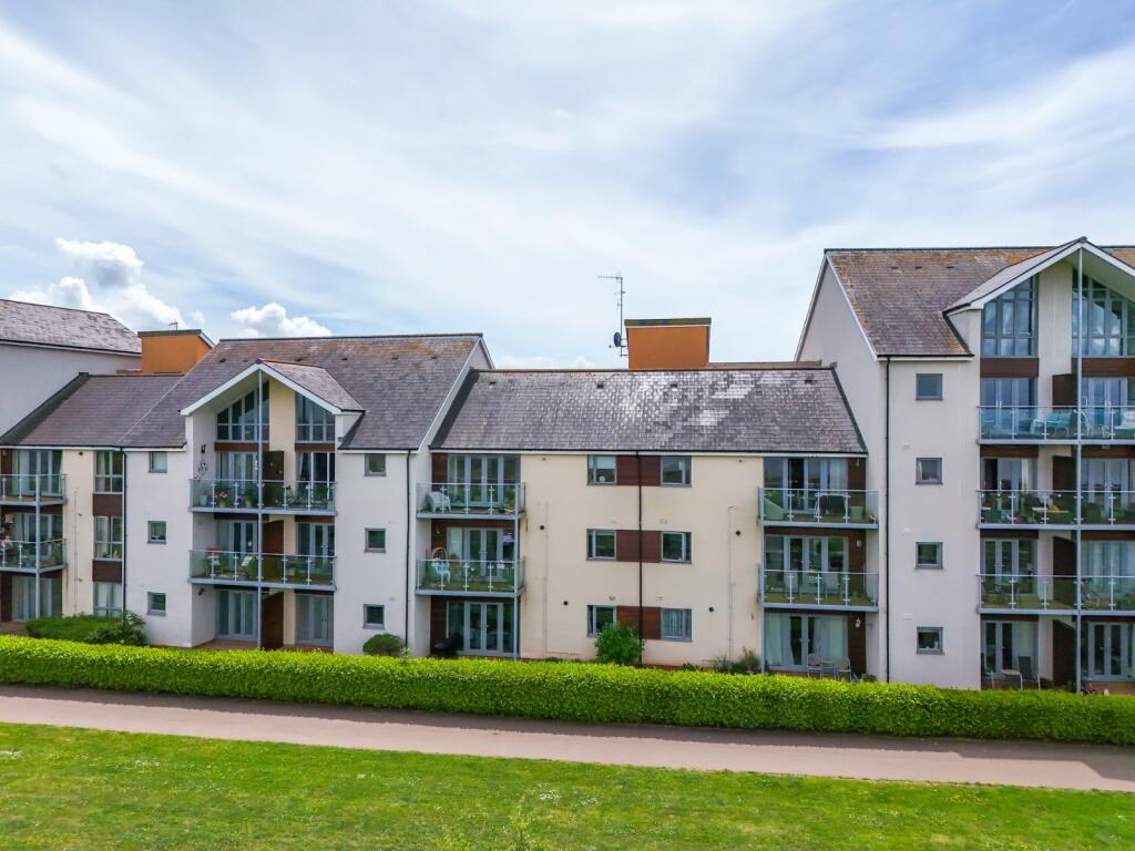 Main image of property: Kittiwake Drive, Portishead, North Somerset, BS20