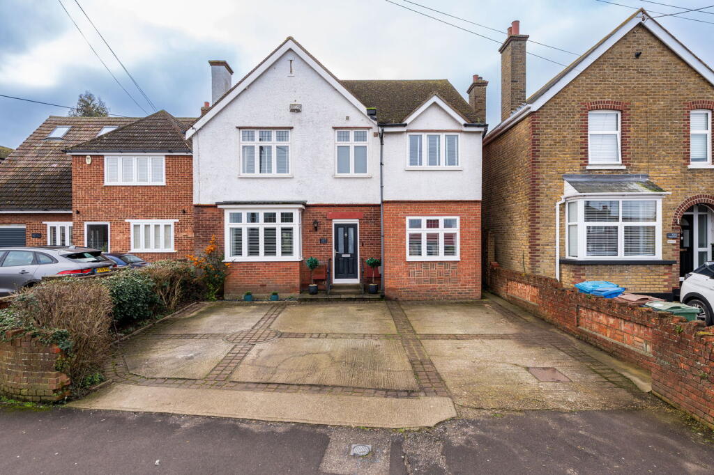 Main image of property: Minster Road,Minster On Sea,Sheerness,ME12 3JJ