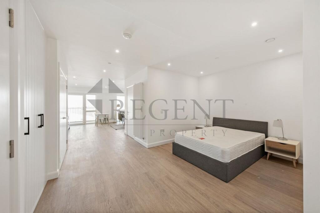 Apartment in London - View 5