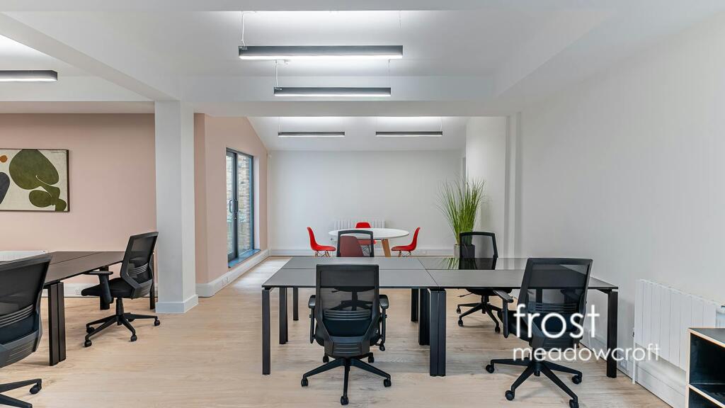 Berghem Mews Hammersmith W14 office to let 3 2023.jpg