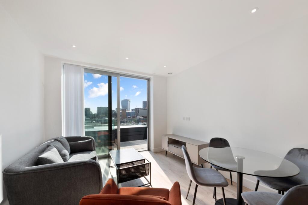 Apartment in London - View 2