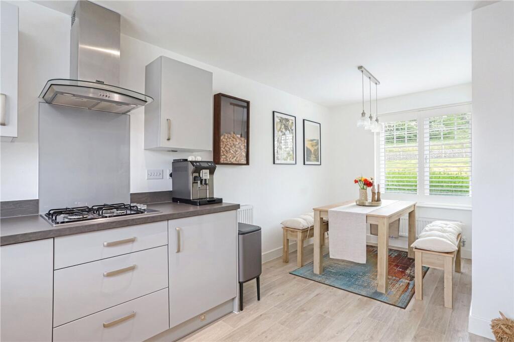 House in Farnham, Mount Pleasant - View 4