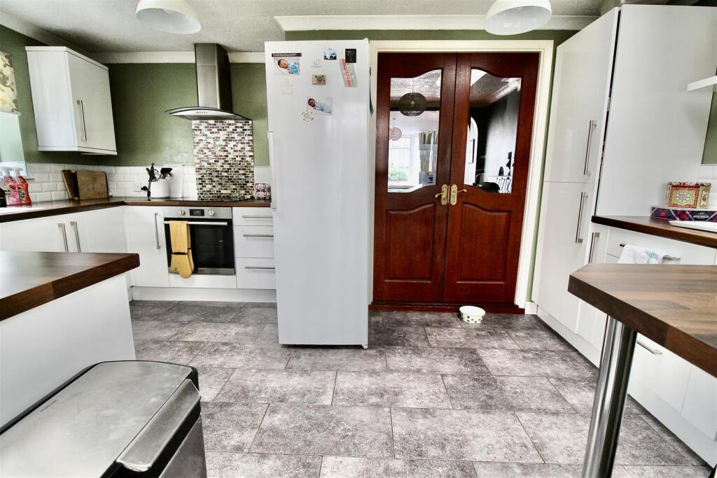 House in Birmingham, West Midlands - View 4