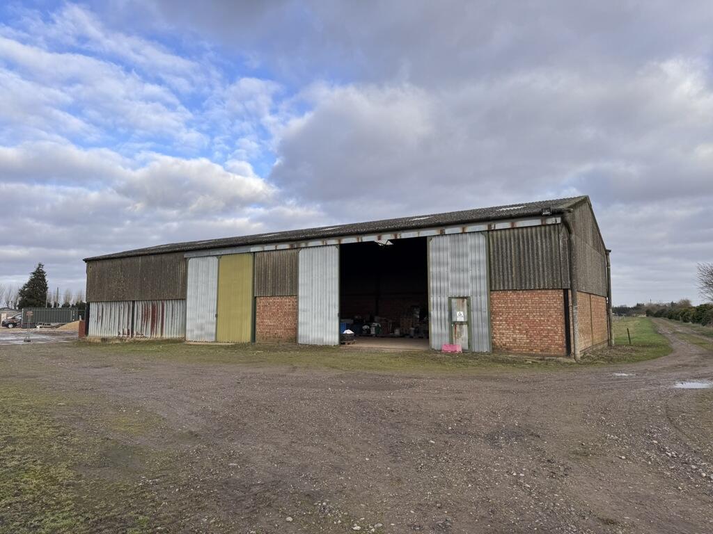 Studio house on Barn Off Cade Drove, Gedney Broadgate, Spalding, Lincolnshire, PE12 0DG, £250,000