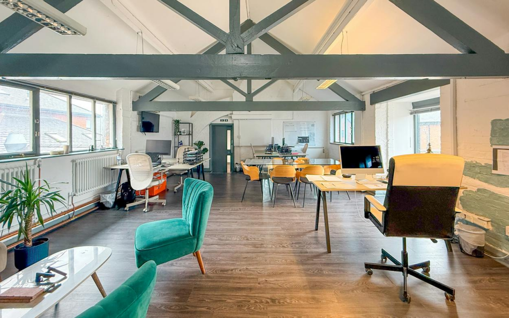 10a-Goose-Green_office-to-let_altrincham-37.png