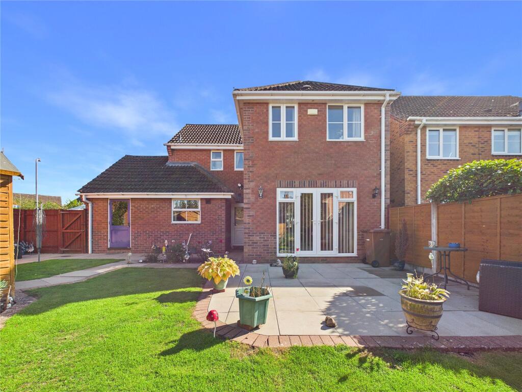 House in Worcester - View 4