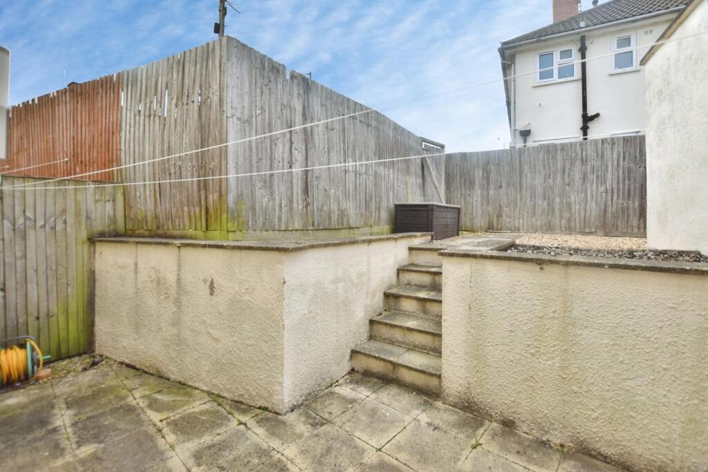 Pawlett Walk, Bristol - More