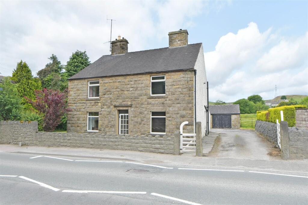 3-bed house on HIghfields House Farm, 57 Hallsteads, Dove Holes, £425,000