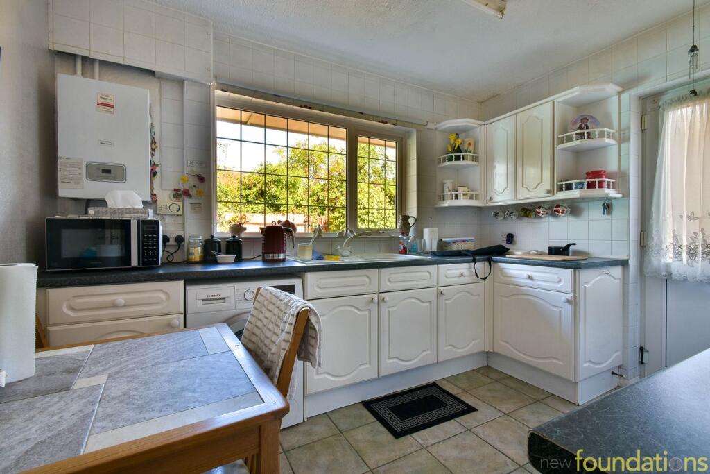 House in Tonbridge - View 4