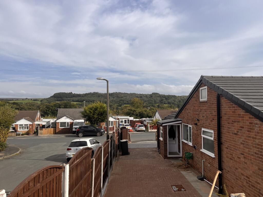 House in Chorley, Knowley - View 2