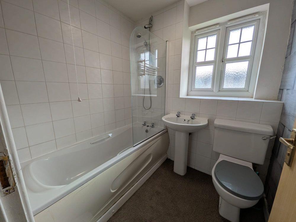 House in Bradford, West Yorkshire - View 5