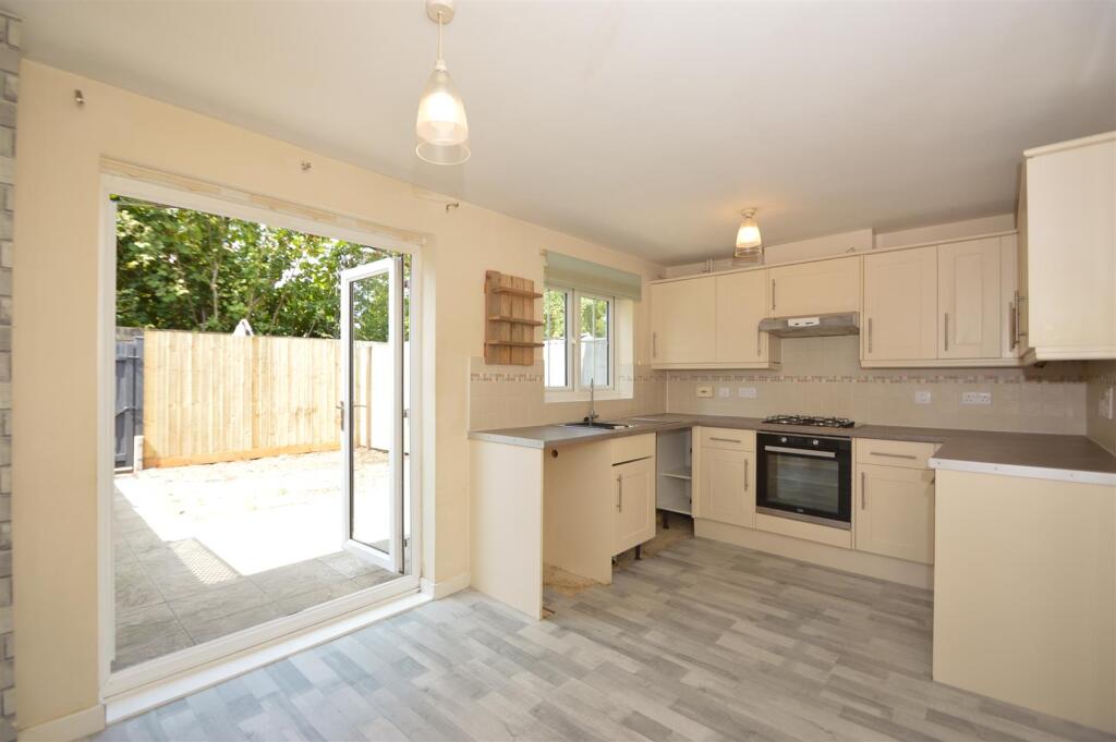 Elmfield, Ryde photo 2
