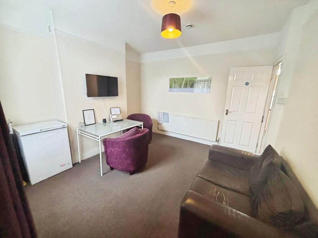 Additional image 8 of Crofton Road, Yeovil