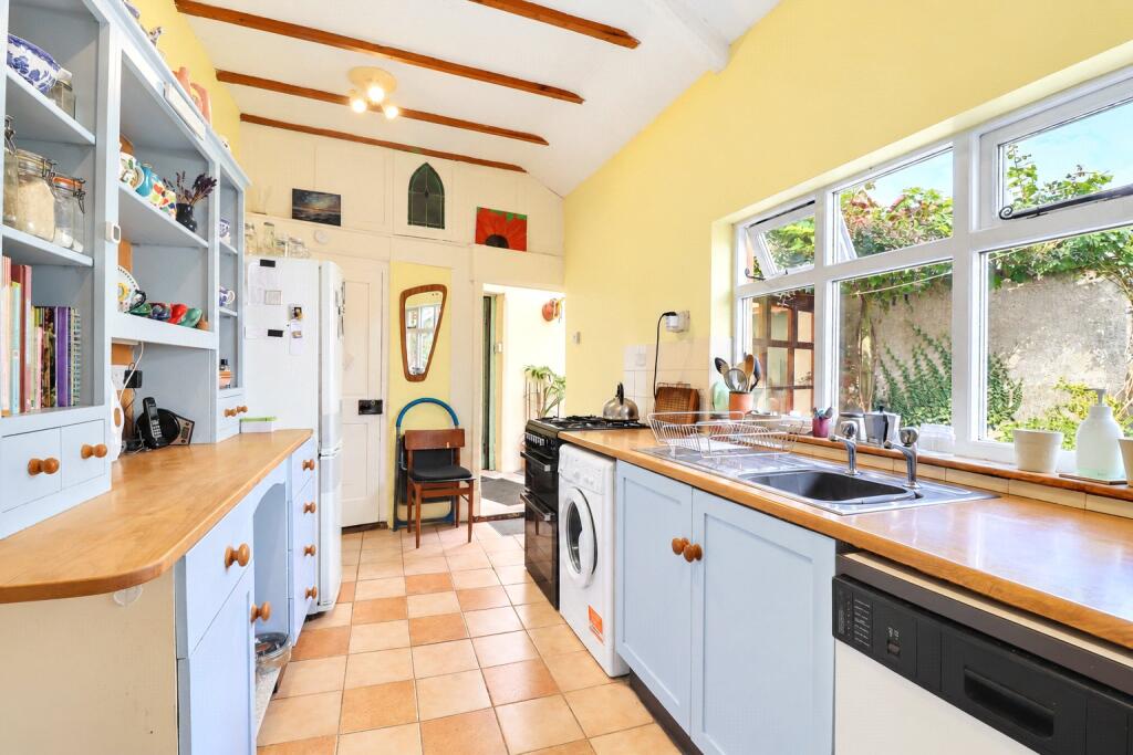 House in Exeter - View 4