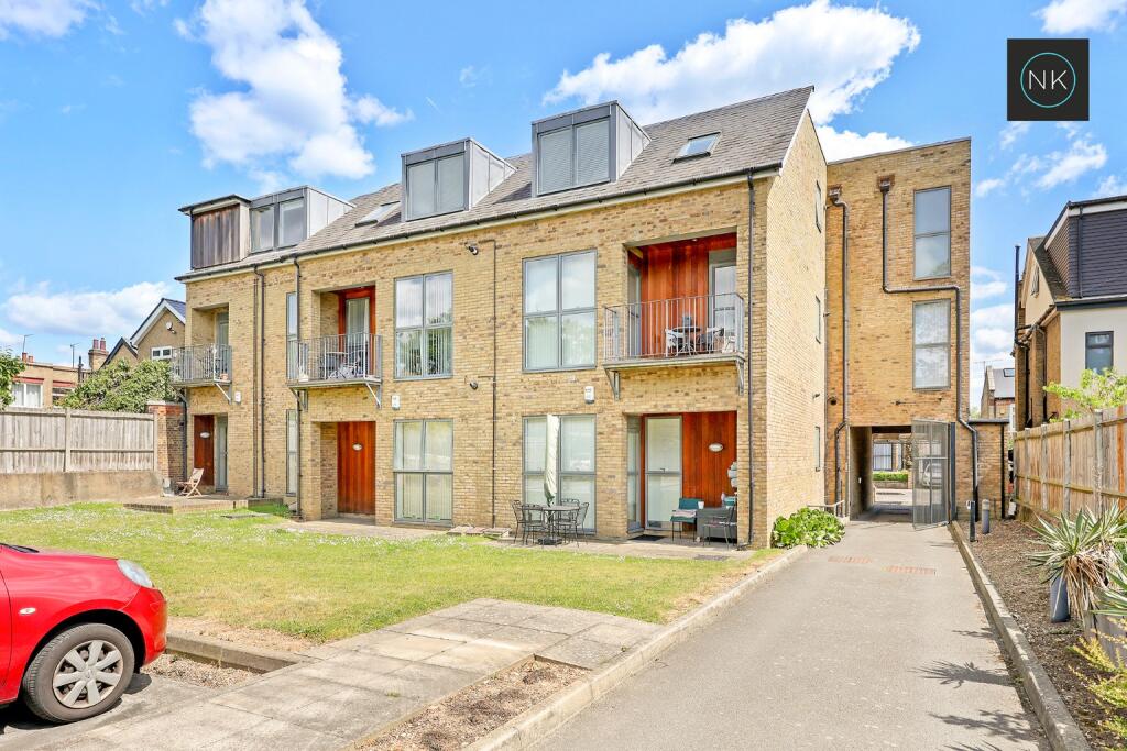 Main image of property: Pemberton Court, Primrose Road, South Woodford, London, E18 1BF