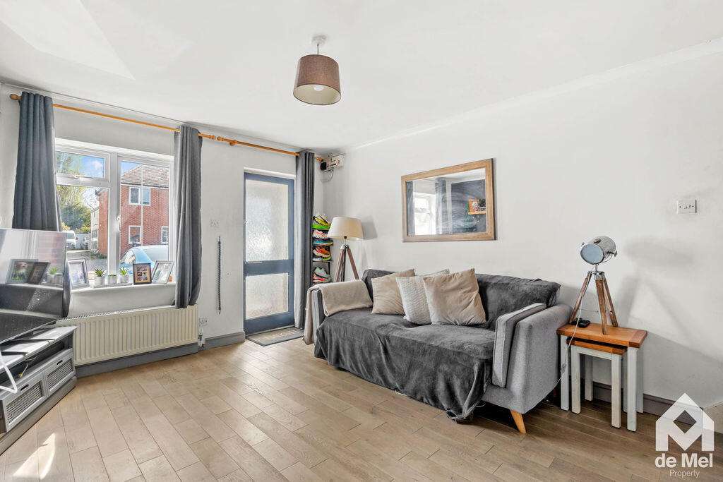 House in Cheltenham, Lynworth, Whaddon - View 5