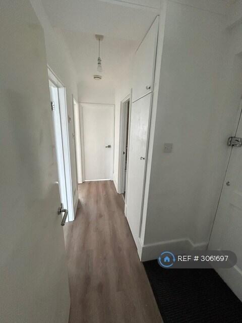 Apartment in Dartford - View 2