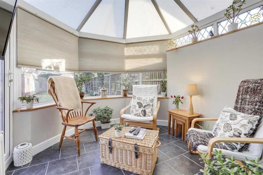 Fylde Close, Toton, NG9 photo 3