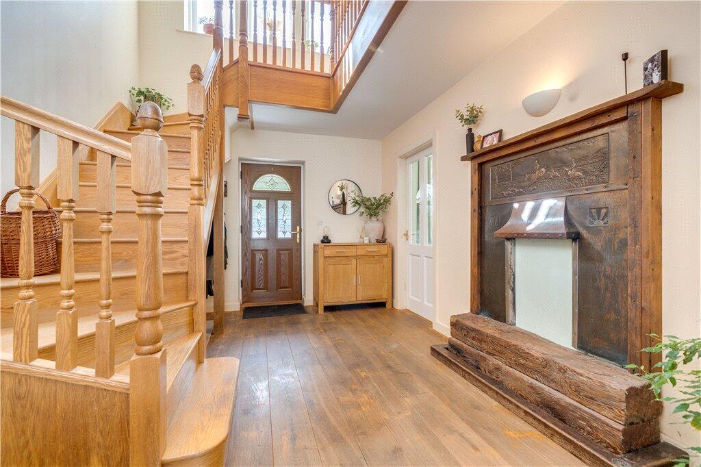 House in Leeds, Troydale - View 3