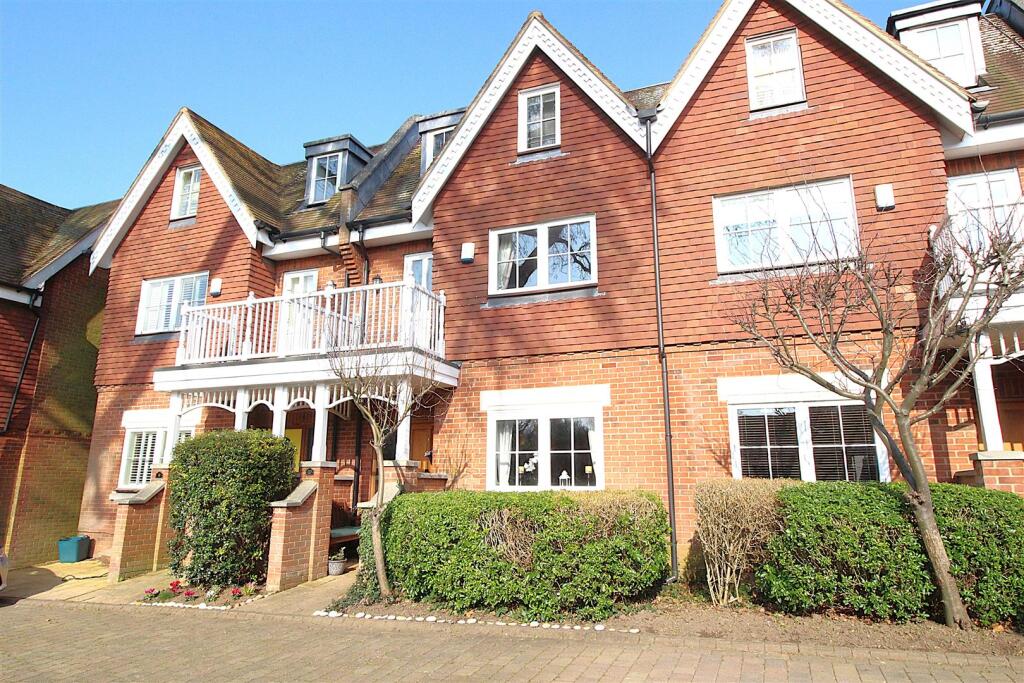 Main image of property: High Street, Ewell Village