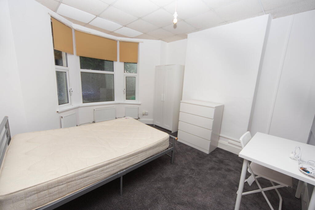 House in Cardiff, Maindy, Cathays - View 4