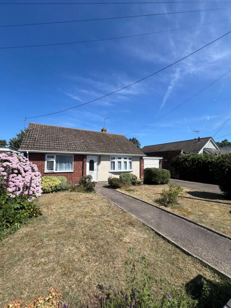 Main image of property: 7 Katonia Avenue, Mayland, Chelmsford, Essex, CM3 6AD