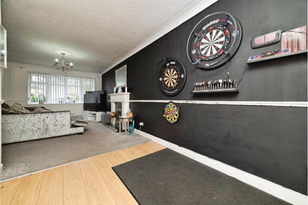 House in Anlaby - More