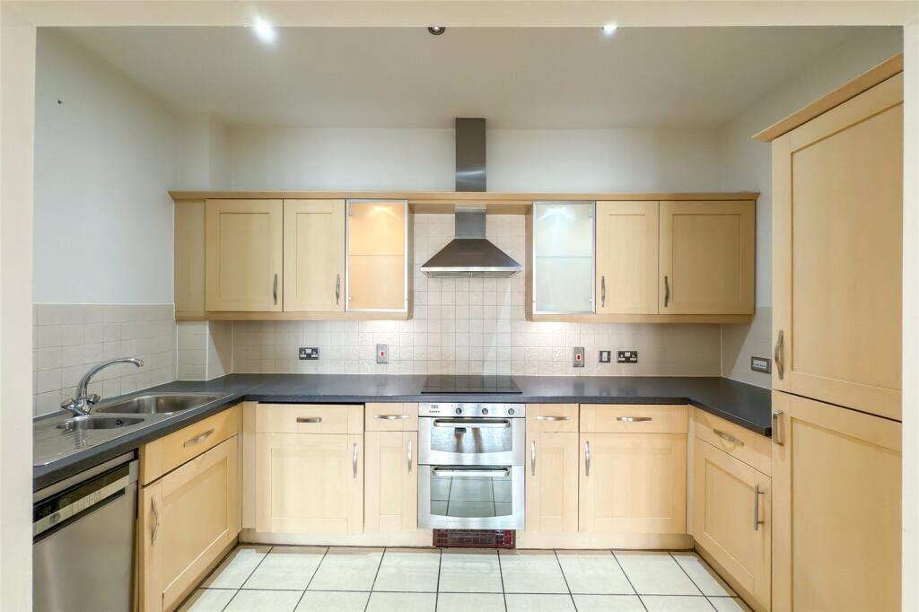 Additional image 4 of Marlborough Road, St. Albans, Hertfordshire, AL1 3WA