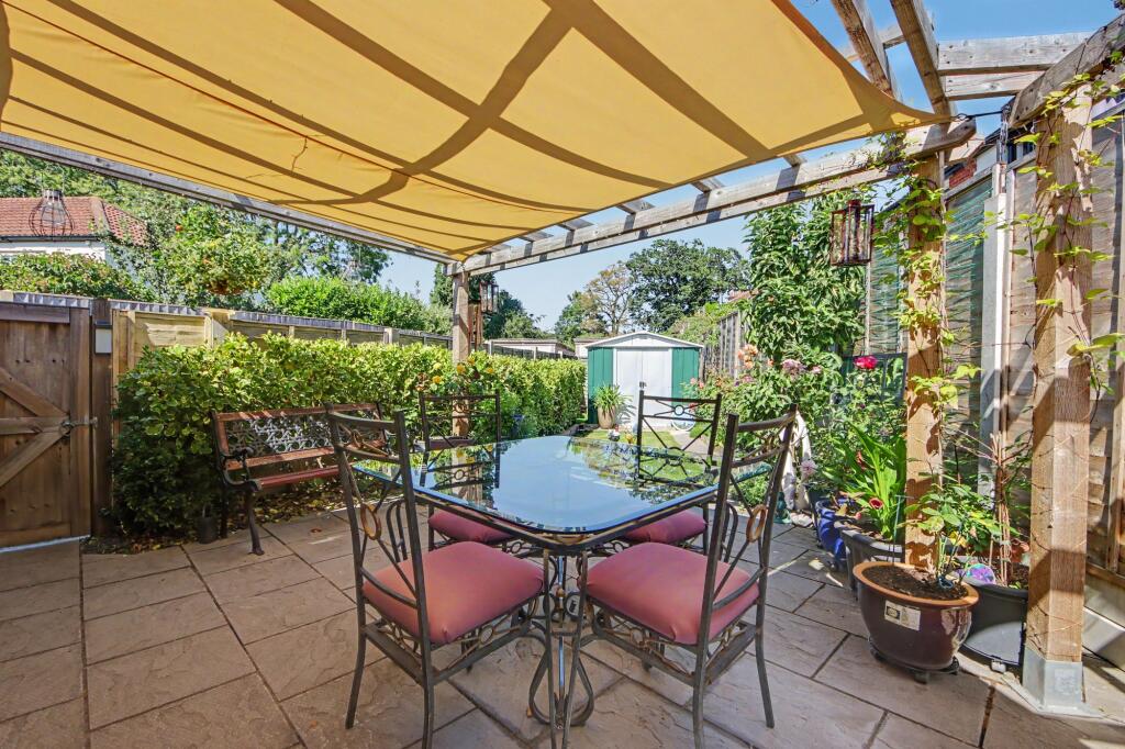 Apartment in Southampton - View 4
