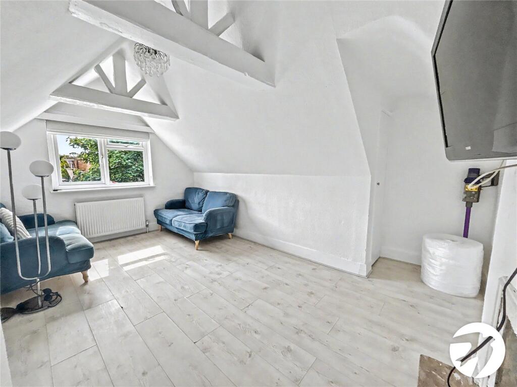 Apartment in London - View 2