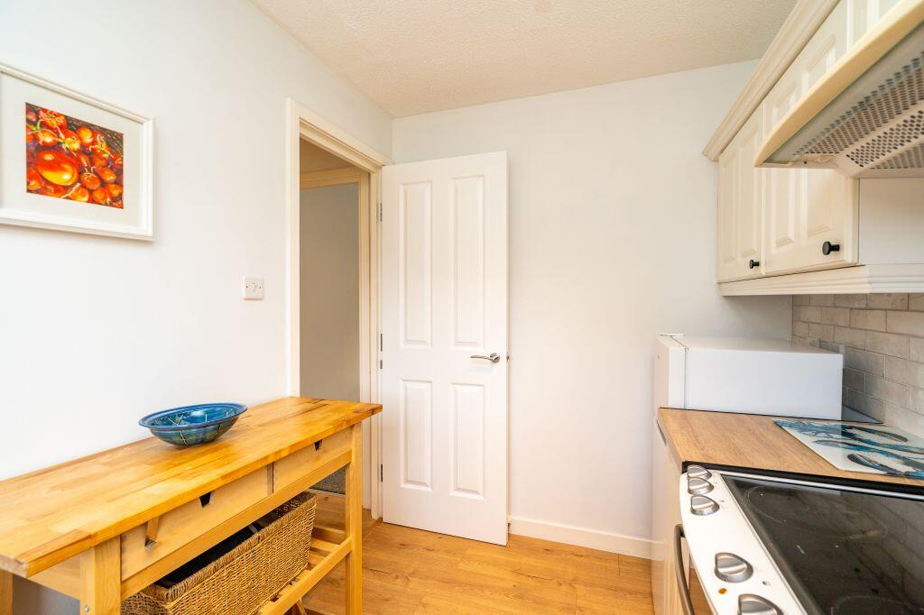 Apartment in Edinburgh - More