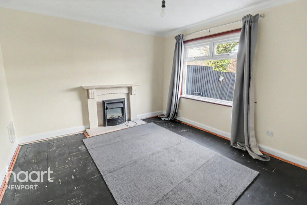 Brynglas, Cwmbran photo 3
