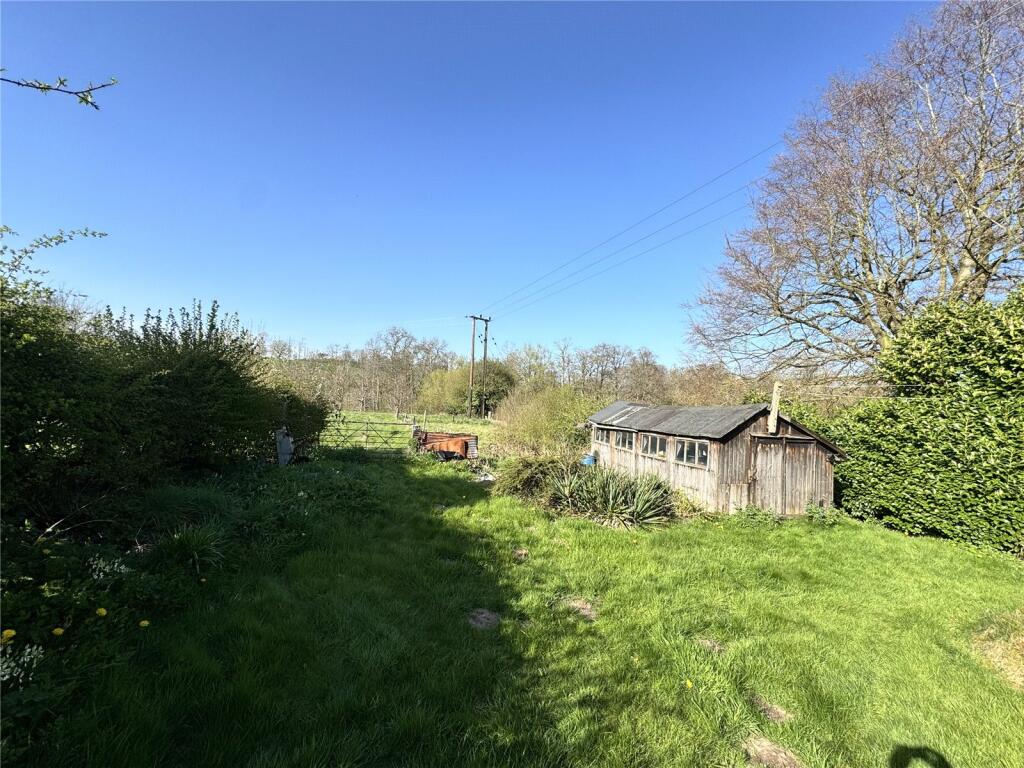 House in Stoke-on-Trent - View 4