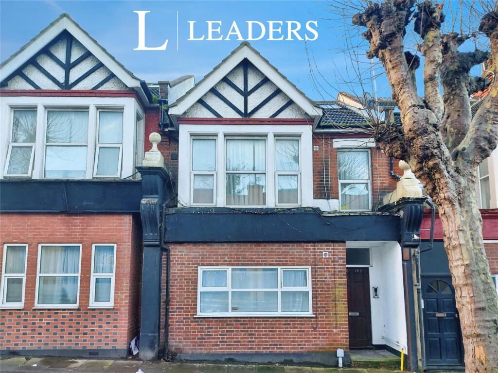 Main image of property: Station Road, Westcliff-on-Sea, Essex, SS0