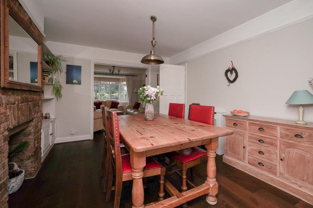 House in Folkestone and Hythe, Orchard Valley, Hythe - More