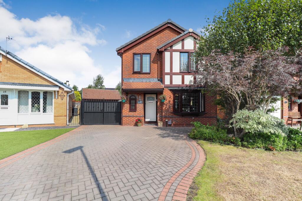 4-bed detached on Barford Close, Warrington, £435,000