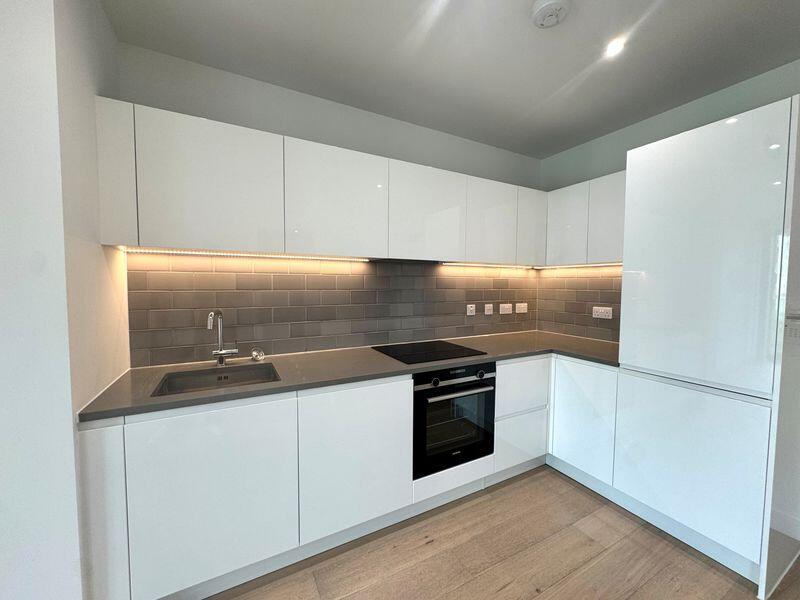 Apartment in London - View 2