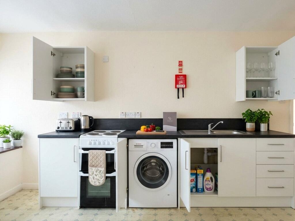 Main image of property: Queens Road, Clifton, Bristol, BS8
