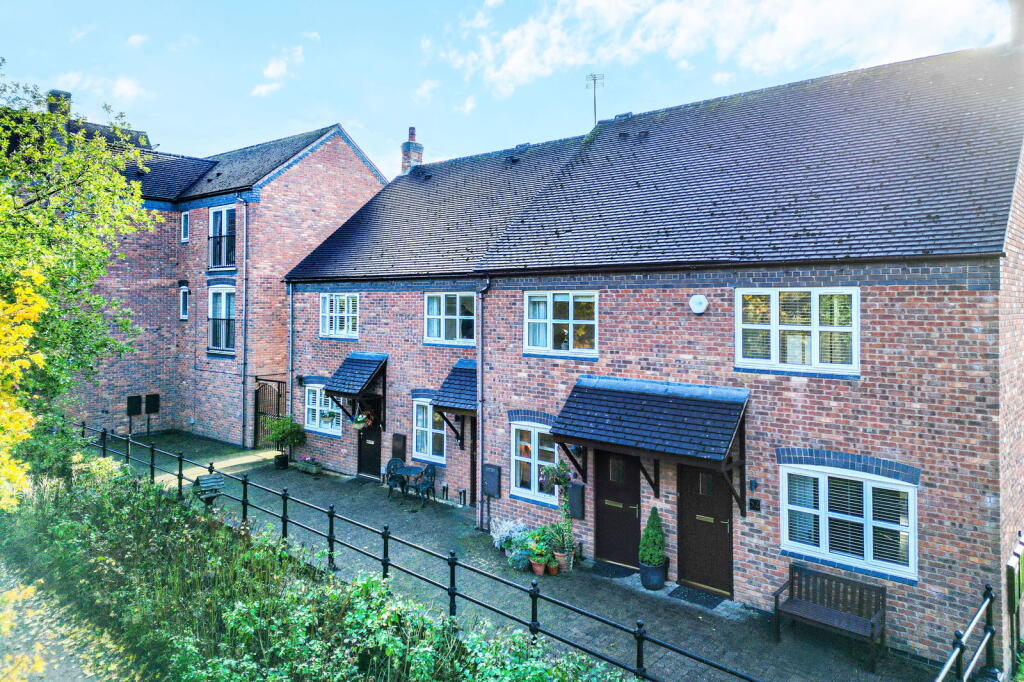 Broom Lane, Dickens Heath