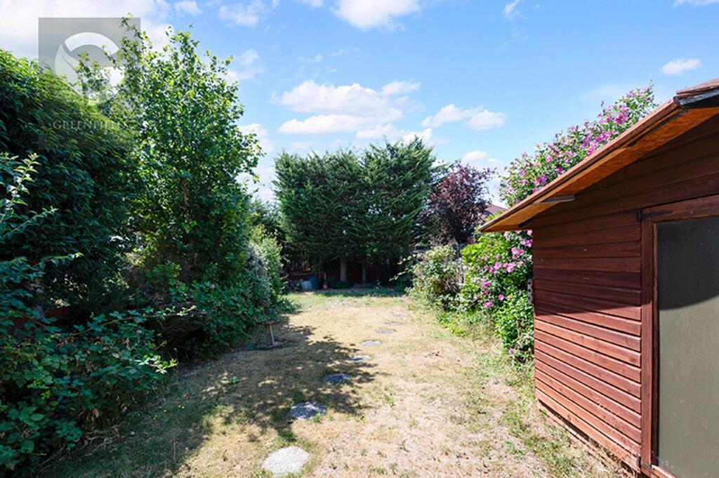 House in Epsom and Ewell, Stoneleigh - View 4