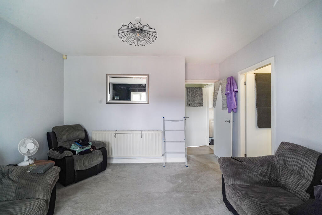 Apartment in Wakefield - View 3