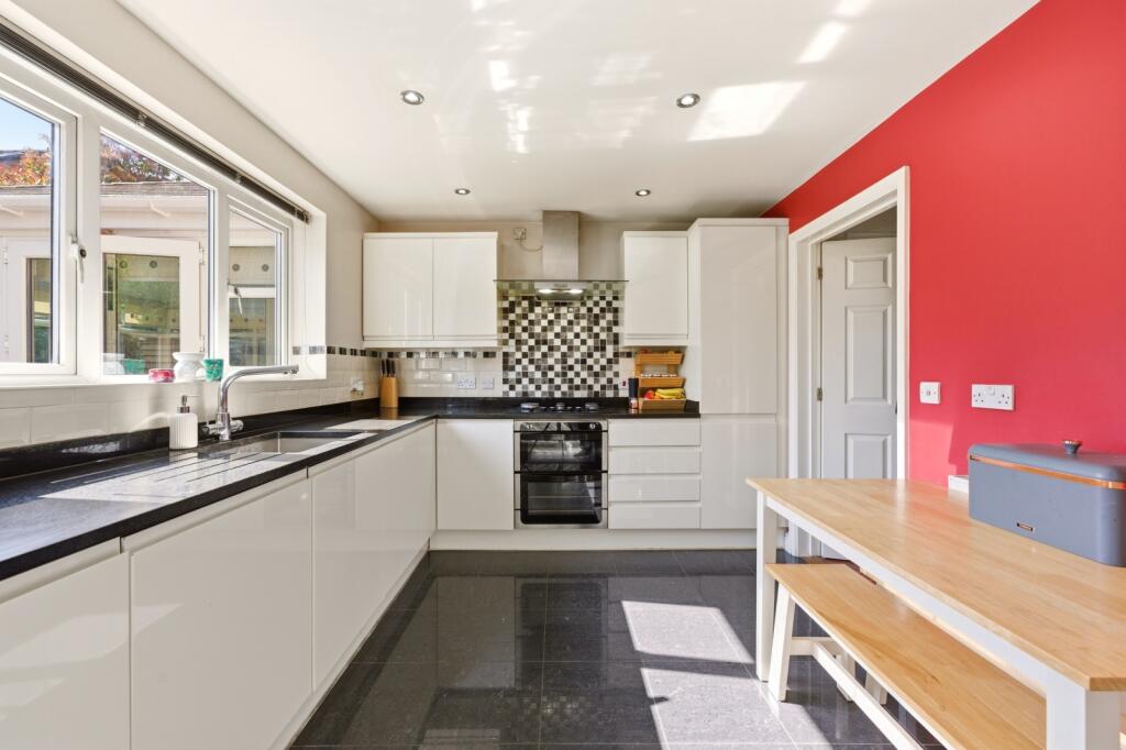 House in Hatfield, Hatfield Garden Village - View 5