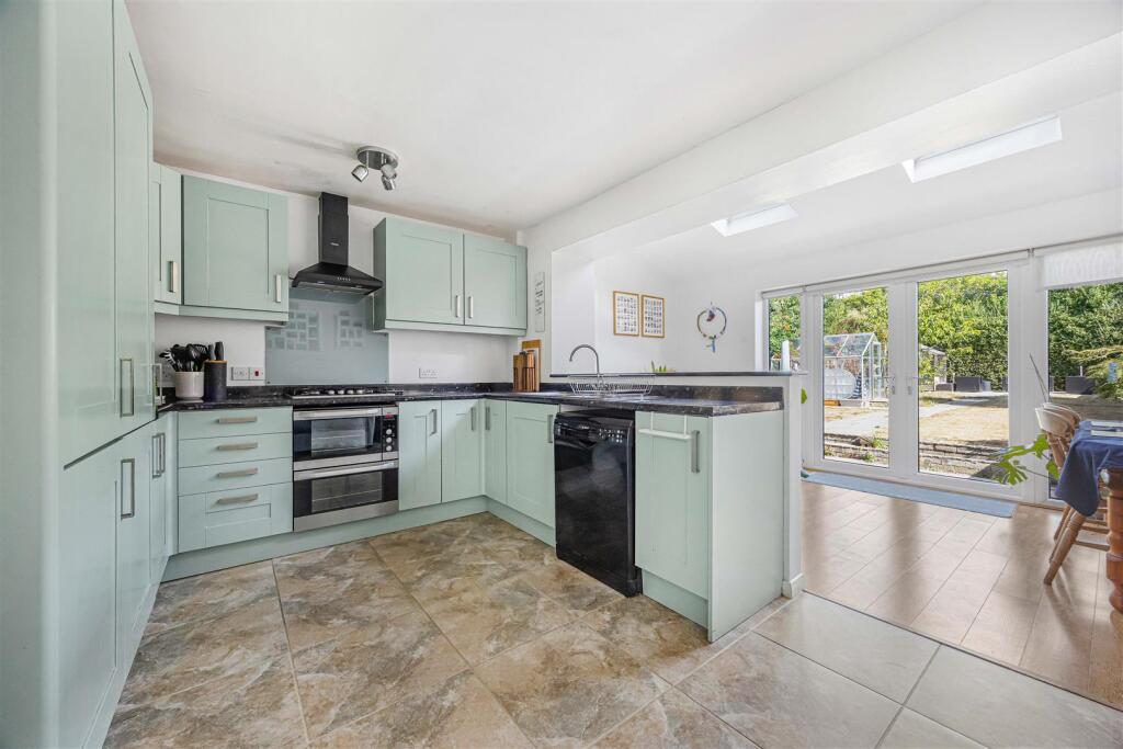 House in Reading - View 3