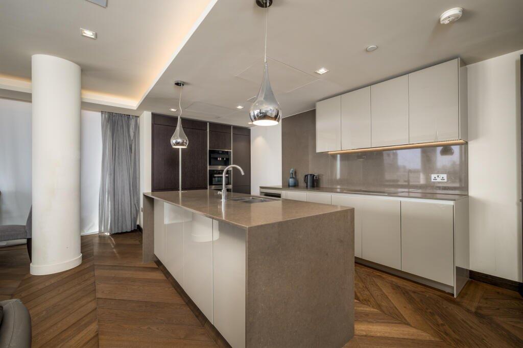 Apartment in London - View 3