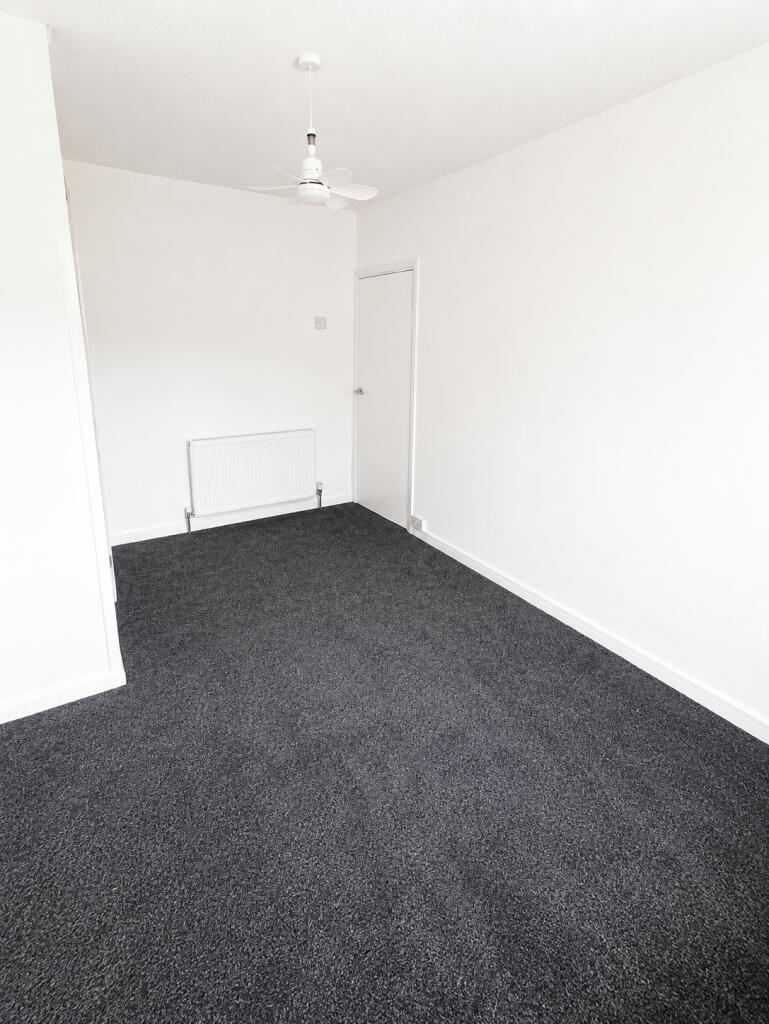 House in Birmingham, West Midlands - More