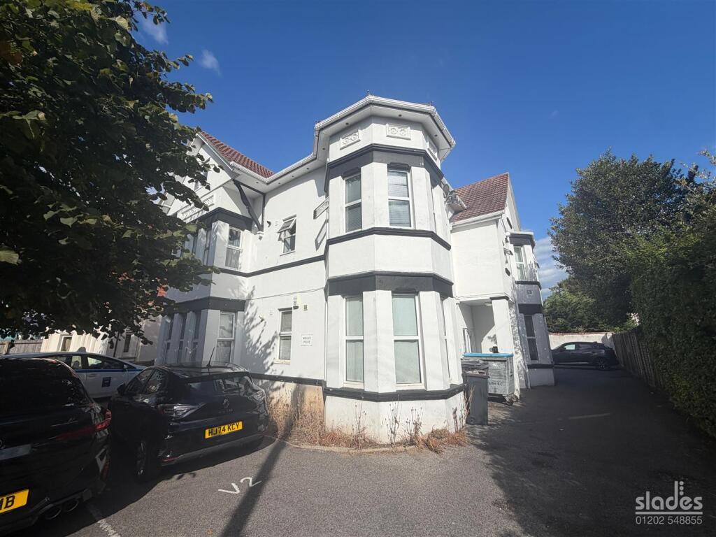 Apartment in Bournemouth, Boscombe