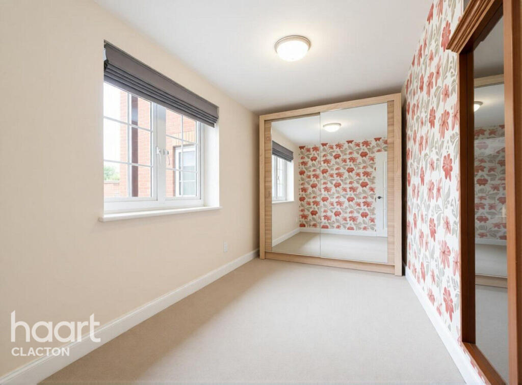 Apartment in Colchester - More