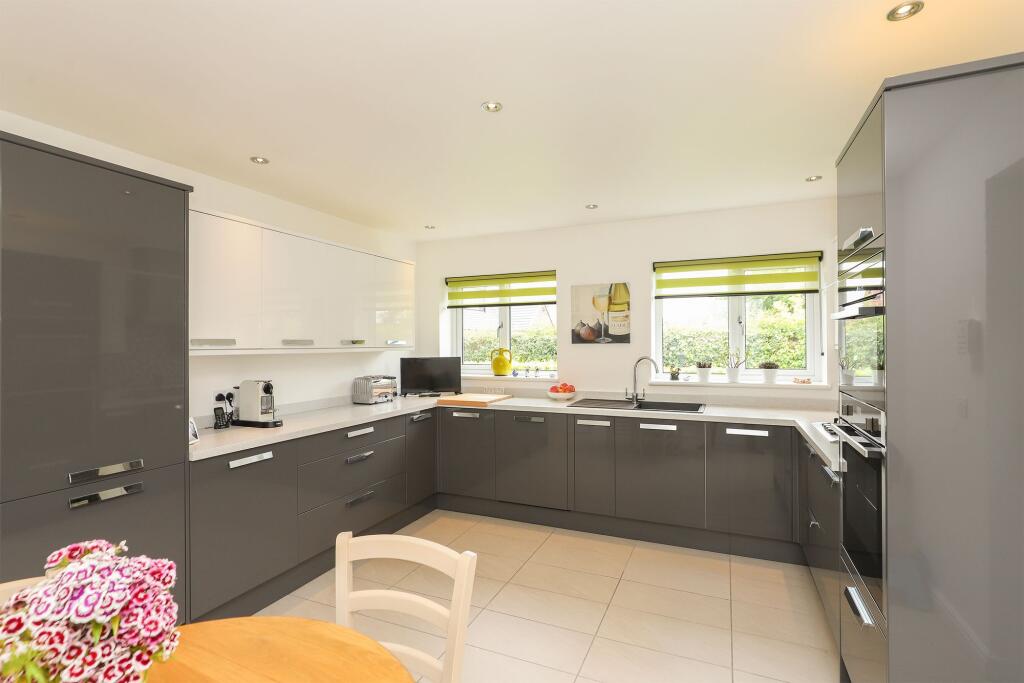 House in North East Derbyshire, Eckington - View 2