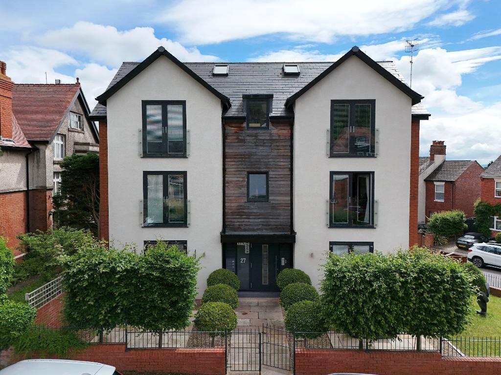 Main image of property: 27 Christ Church Road, Malvern, Worcestershire, WR14 3BQ